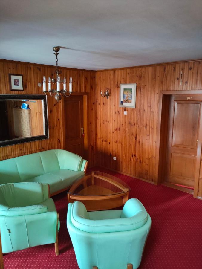 Bed and Breakfast Delfin Mielno  Esterno foto