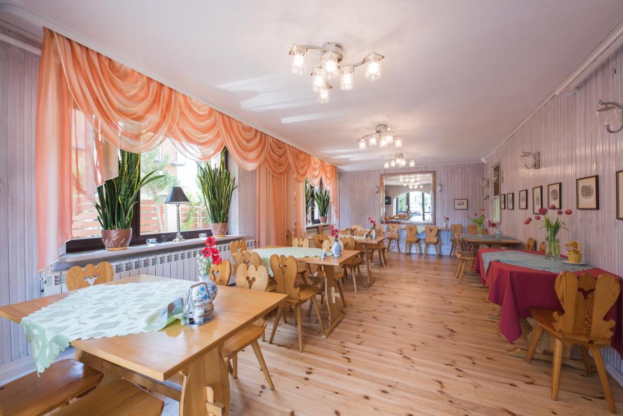 Bed and Breakfast Delfin Mielno  Esterno foto